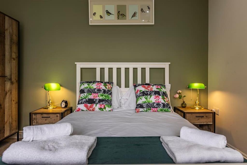 Dovecote House Beeston Private Parking 15Mins From Nottingham City Centre Close To Qmc Hospital Exterior foto