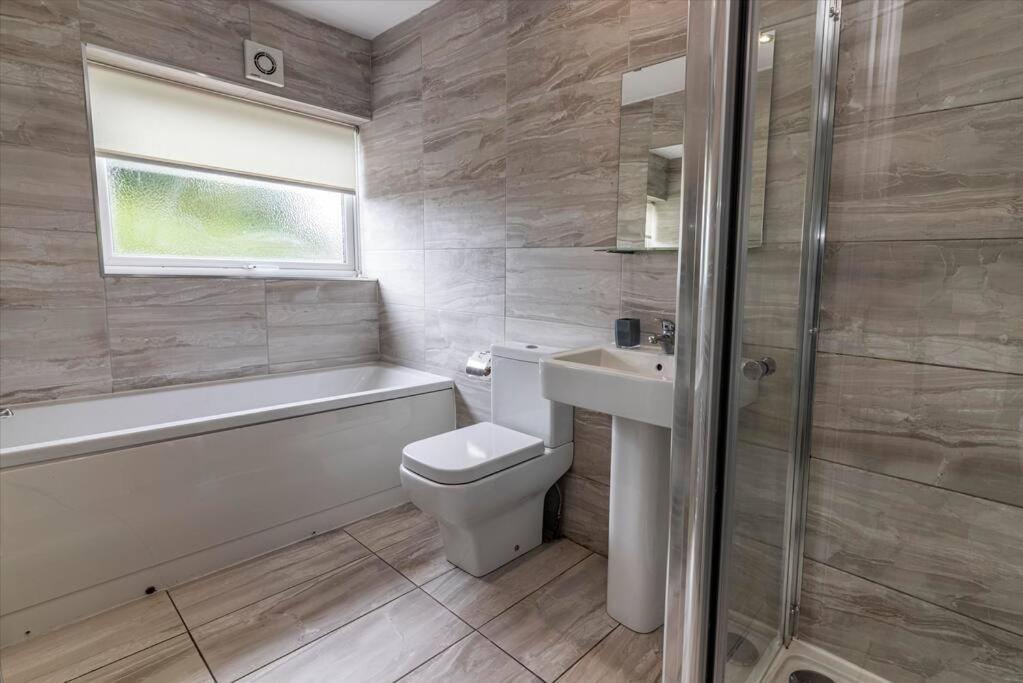 Dovecote House Beeston Private Parking 15Mins From Nottingham City Centre Close To Qmc Hospital Exterior foto